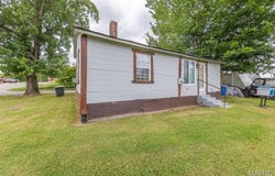 102 E Charles Street, Doniphan, MO 63935