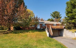 21 PEAK LN, WAYNESBORO, VA 22980