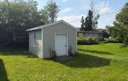 1304 County 25, La Crescent, MN 55947
