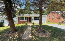 814 ADAMS ST, STAUNTON, VA 24401