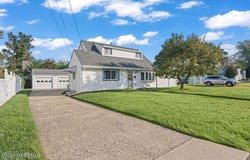 9 Nimitz Place, Sayreville, NJ 08872