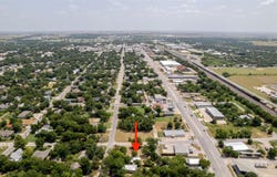 1101 W 3rd St, Taylor, TX 76574