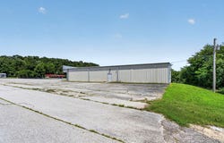 520 N Cliffside Drive, Noel, MO 64854
