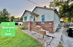 411 E CHESTNUT, Gillespie, IL 62033
