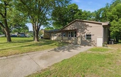 543 SE Wilshire Avenue, Bartlesville, OK 74006