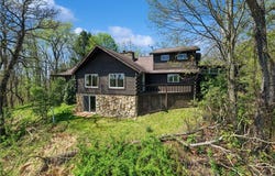 2705 Radebaugh, Jeannette, PA 15644
