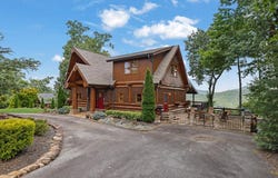 495 Overlook Drive, Blue Ridge, GA 30153