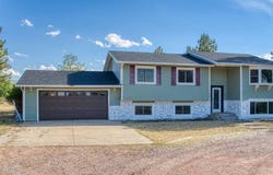 7300 Rimrock Dr, Gillette, WY 82718