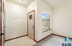 7110 S Bridger Pl, Sioux Falls, SD 57108