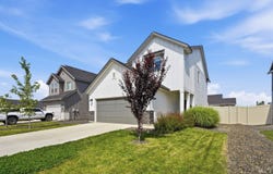 10630 W Garganey Dr, Star, ID 83669