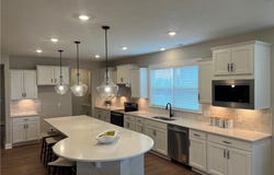 913 Arthur Trail, Aurora, OH 44202