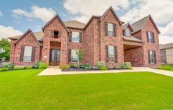 531 LILLY BLF, Castroville, TX 78009