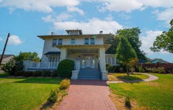 216 N Washington, MAGNOLIA, AR 71753