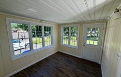 66 Greaney St, Springfield, MA 01104