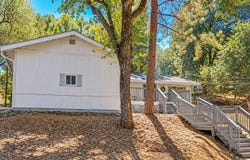 19327 Ferretti Rd, Groveland, CA 95321