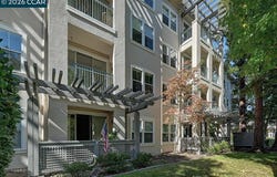 1860 Tice Creek Dr, Walnut Creek, CA 94595