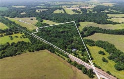 2426 Cr 3500, Independence, KS 67301