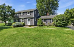 25 Maryvale Drive, Webster, NY 14580