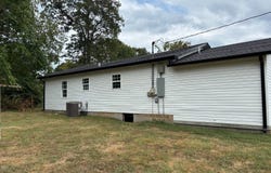 907 Lynnview Dr, Albany, KY 42602