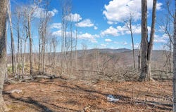 110 Blacksmith Court, Elk Park, NC 28622