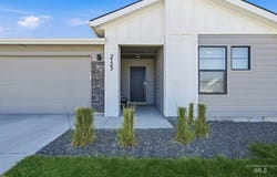 2123 N Kenneth Ave, Kuna, ID 83634