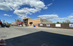 208 N 1st Ave, Sandpoint, ID 83864