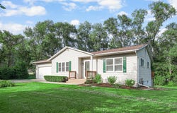 112 Cass Street, Spring Grove, IL 60081