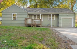 6730 Hawthorne Avenue, Raytown, MO 64133