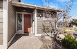 10879 Village Loop, Redmond, OR 97756