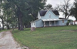 137 27000 Rd, Thayer, KS 66776