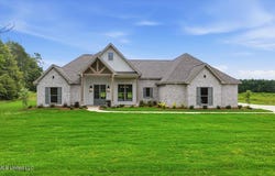 619 Dry Creek Road, Magee, MS 39111