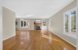 345 Park Avenue, Long Beach, CA 90814