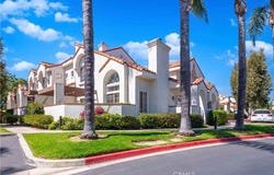 268 Camino Cortina, Camarillo, CA 93010