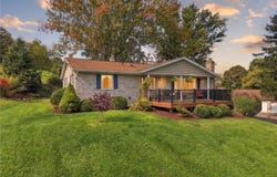 6439 Kemary Avenue SW, Navarre, OH 44662
