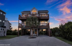 1103 N New River Drive, Surf City, NC 28445
