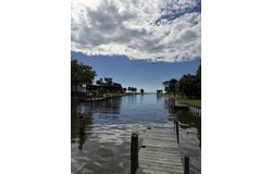 111 W 2nd Ave, Horseshoe Beach, FL 32648