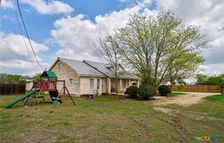 1085 Garrett Trail, Maxwell, TX 78656