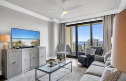 10 Harbor Boulevard, Destin, FL 32541
