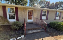 2014 Hillocke Street, Louisville, OH 44641