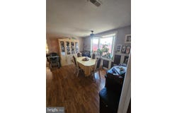 176 KENTON, LANGHORNE, PA 19047