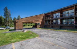 11591 Snowpeak Way, Truckee, CA 96161-5353