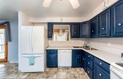 621 Sandy Hill Rd, Irwin, PA 15642