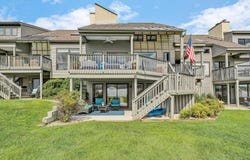278 Peninsula Point Dr, Moneta, VA 24121