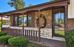 212 Pfaff Drive, Frankfort, IL 60423