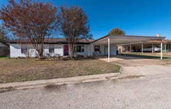 403 Sherry Lee Lane, Hamilton, TX 76531