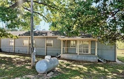 87 Hickory Lane, Eufaula, OK 74432