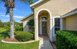 90 GOLFVIEW Circle, UMATILLA, FL 32784