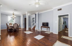 800 Crest Ridge Drive, Irving, TX 75061