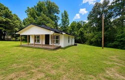 3097 Central Road, Gurdon, AR 71743