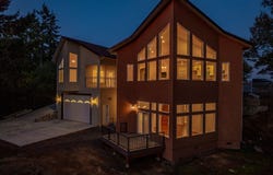 2495 CHESTER St, NorthBend, OR 97459